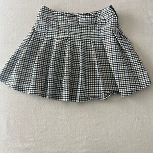 Love Tree - School Girl Skirt - Size Small - Side Zipper - Casual & Fun